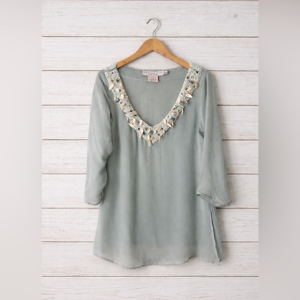 Gretchen Scott Dessigns Woman’s Blouse Size M Beaded Shells 100% Silk 3/4 Sleave